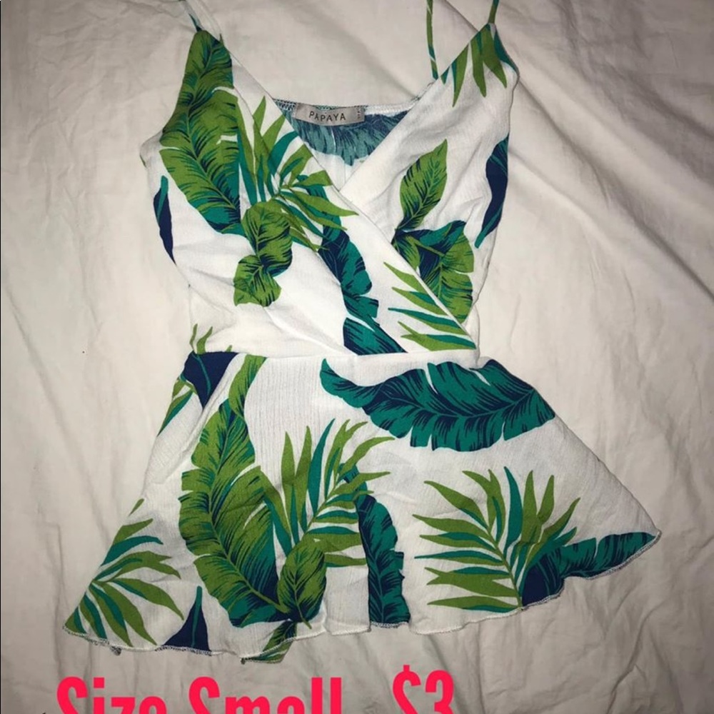 Women’s Tops - Picture 4 of 8